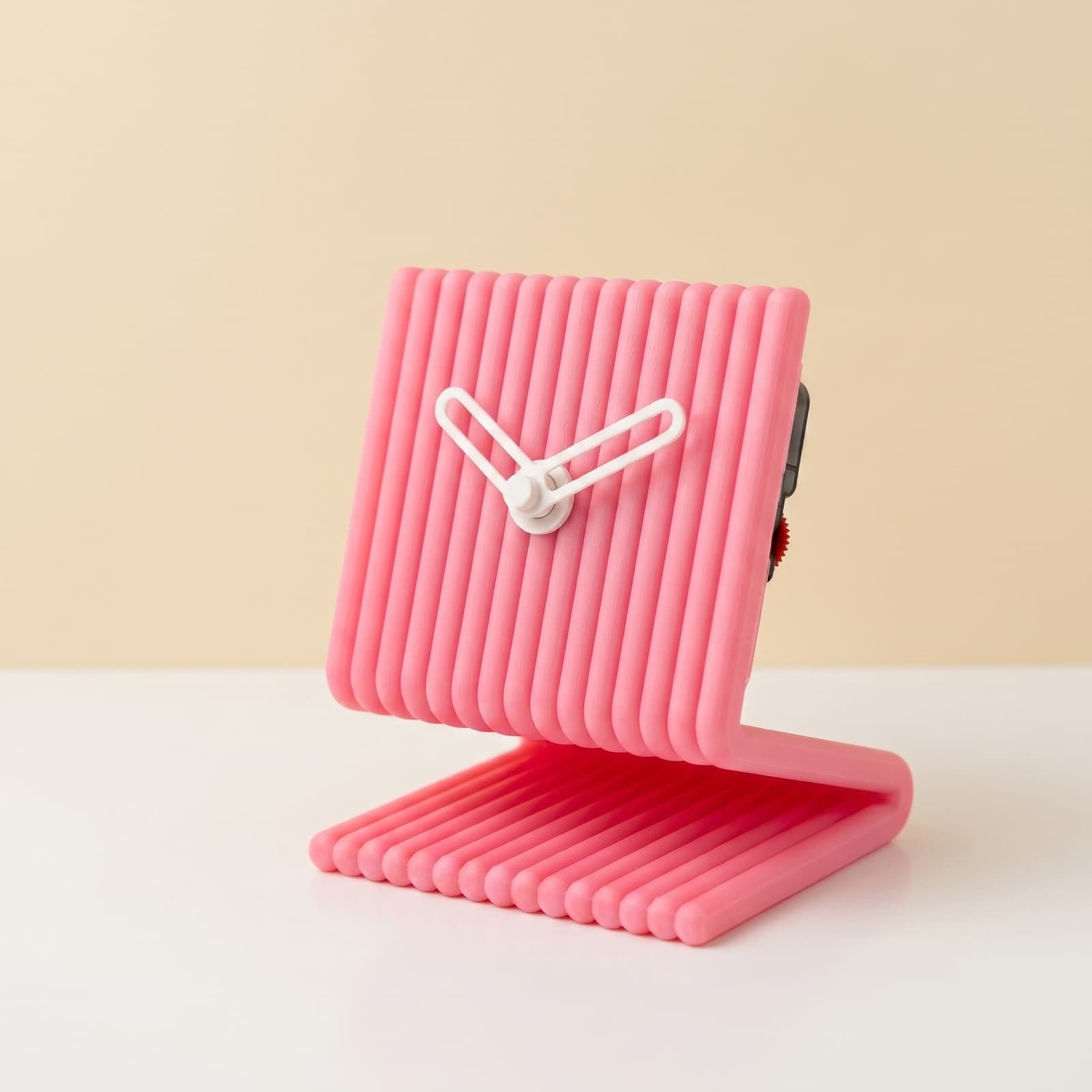 Ritim Pembe — dokulu, 3D baskı, sessiz analog masa saati (9×11 cm)